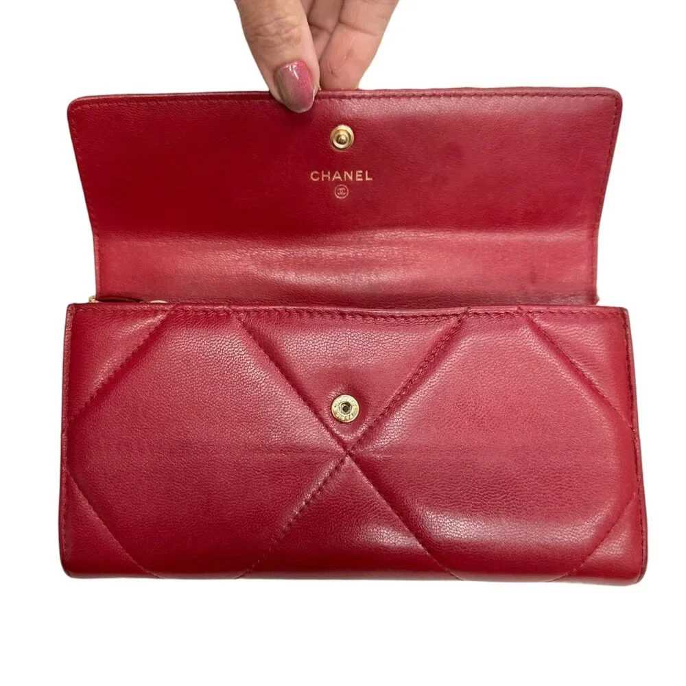 CHANEL 19 Red Goatskin Large Quilt Long Flap Wallet - Picture 7 of 8